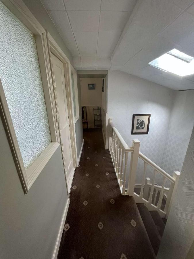 Geoghegans Magpie Bar And B&B Glin Buitenkant foto